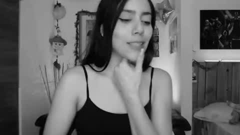 Lauren online show from December 16, 2024, 12:04 am