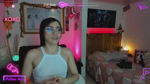 Lauren online show from February 22, 2025, 3:34 am