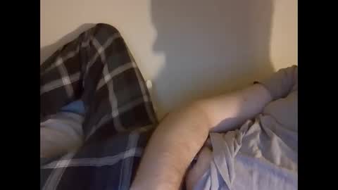 Snapshot of laurence00702 chatting on October 3, 2025, 11:35 pm laurence00702 online show from October 3, 2025, 11:35 pm