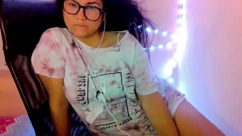 onlyfan laureng7 - 7 laureng2 online show from November 21, 2025, 4:44 am