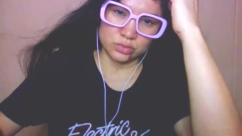 Snapshot of laurengirls1 chatting on February 9, 2026, 1:09 am onlyfan laureng7 - 7 laureng2 online show from February 9, 2026, 1:09 am