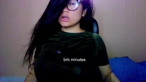 Snapshot of laurengirls1 chatting on February 21, 2026, 6:42 pm onlyfan laureng7 - 7 laureng2 online show from February 21, 2026, 6:42 pm