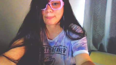 Snapshot of laurengirls1 chatting on March 11, 2026, 5:52 pm onlyfan laureng7 - 7 laureng2 online show from March 11, 2026, 5:52 pm