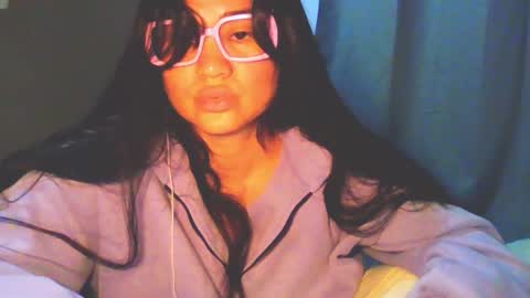 Snapshot of laurengirls1 chatting on March 18, 2026, 1:47 pm onlyfan laureng7 - 7 laureng2 online show from March 18, 2026, 1:47 pm