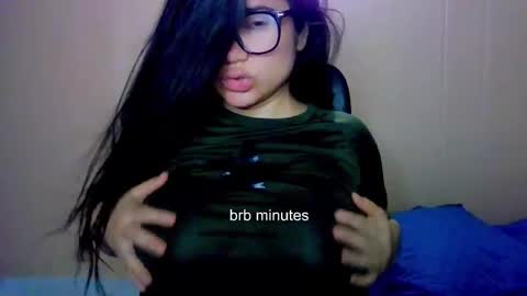 Snapshot of laurengirls1 chatting on March 21, 2026, 8:19 am onlyfan laureng7 - 7 laureng2 online show from March 21, 2026, 8:19 am