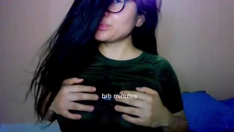 Snapshot of laurengirls1 chatting on March 26, 2026, 4:18 am onlyfan laureng7 - 7 laureng2 online show from March 26, 2026, 4:18 am