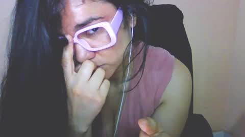 Snapshot of laurengirls1 chatting on March 30, 2026, 1:45 pm onlyfan laureng7 - 7 laureng2 online show from March 30, 2026, 1:45 pm