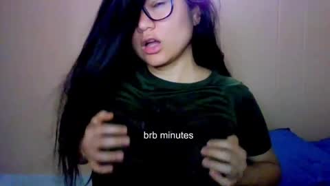 Snapshot of laurengirls1 chatting on April 8, 2026, 5:07 am onlyfan laureng7 - 7 laureng2 online show from April 8, 2026, 5:07 am