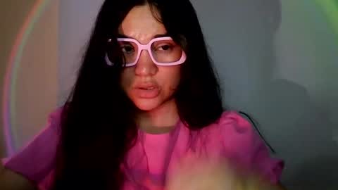 Snapshot of laurengirls1 chatting on April 20, 2026, 1:47 pm onlyfan laureng7 - 7 laureng2 online show from April 20, 2026, 1:47 pm