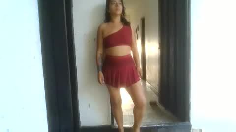 laurenhot94 online show from October 9, 2025, 11:52 am