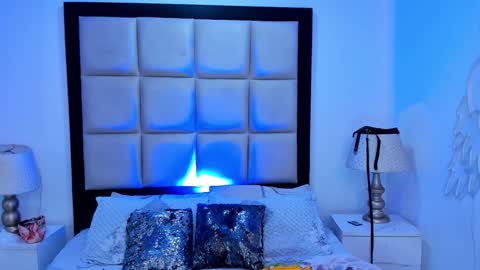 Snapshot of laurenhu chatting on January 31, 2025, 5:09 am Lauren Hu online show from January 31, 2025, 5:09 am