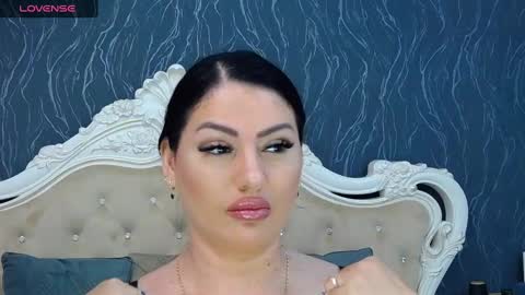 Snapshot of laurenjenssen chatting on January 14, 2025, 8:31 am Laura online show from January 14, 2025, 8:31 am