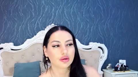 Snapshot of laurenjenssen chatting on November 7, 2025, 8:58 am Laura online show from November 7, 2025, 8:58 am