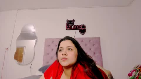 laurenlaine online show from December 3, 2024, 12:35 am