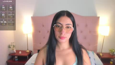 Snapshot of laurenn_smitth chatting on February 11, 2025, 12:27 pm laurenn_smitth online show from February 11, 2025, 12:27 pm