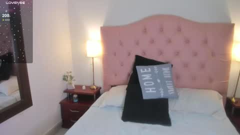 Snapshot of laurenn_smitth chatting on February 28, 2025, 3:37 pm laurenn_smitth online show from February 28, 2025, 3:37 pm