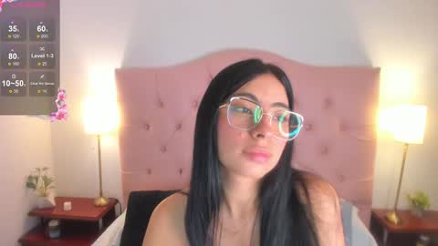 Snapshot of laurenn_smitth chatting on March 5, 2025, 1:17 pm laurenn_smitth online show from March 5, 2025, 1:17 pm