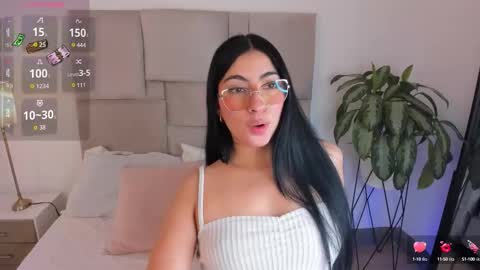 Snapshot of laurenn_smitth chatting on September 29, 2025, 12:54 pm laurenn_smitth online show from September 29, 2025, 12:54 pm