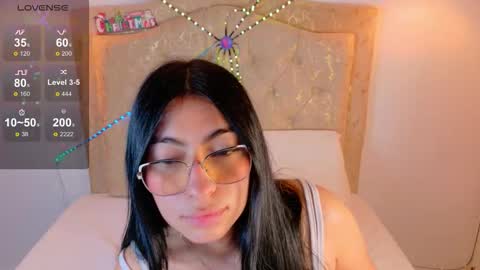 Snapshot of laurenn_smitth chatting on December 5, 2025, 12:47 pm laurenn_smitth online show from December 5, 2025, 12:47 pm