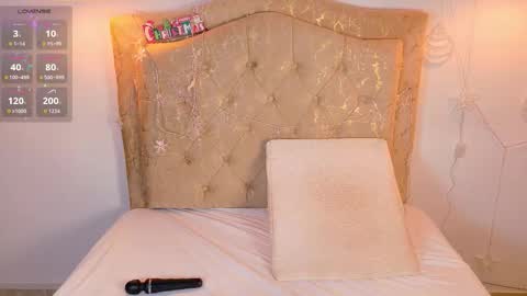 Snapshot of laurenn_smitth chatting on December 14, 2025, 12:32 pm laurenn_smitth online show from December 14, 2025, 12:32 pm