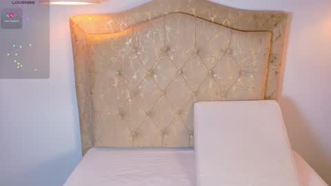 Snapshot of laurenn_smitth chatting on April 1, 2026, 1:01 pm laurenn_smitth online show from April 1, 2026, 1:01 pm