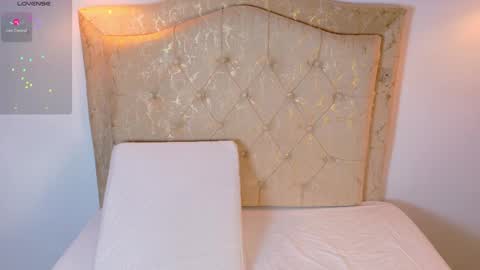 Snapshot of laurenn_smitth chatting on April 4, 2026, 1:08 pm laurenn_smitth online show from April 4, 2026, 1:08 pm