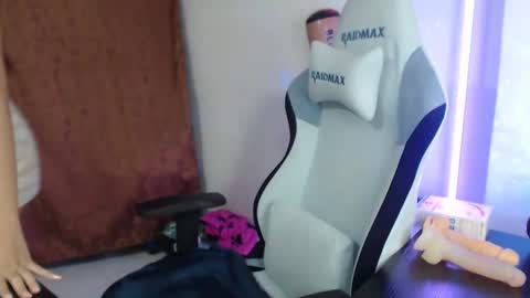 Lauren online show from January 15, 2025, 3:18 pm