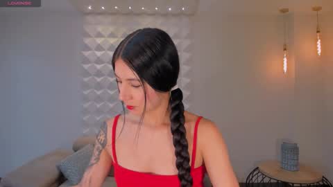 Lau  online show from November 9, 2025, 11:36 pm