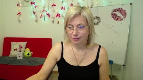 Lauren online show from April 9, 2026, 6:19 am