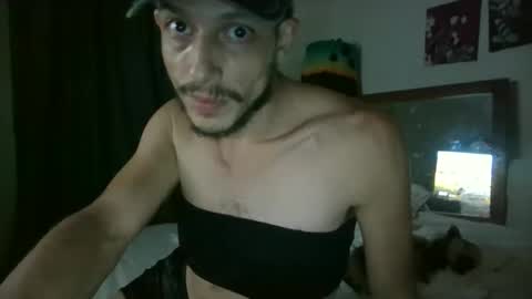 Snapshot of lausent chatting on December 22, 2025, 2:19 am Ed and Alexander online show from December 22, 2025, 2:19 am