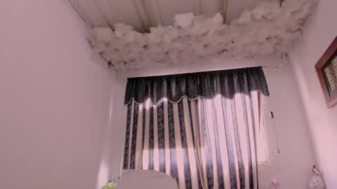 Lauu G online show from November 18, 2025, 11:58 am