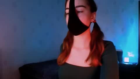 Lavinda online show from November 8, 2025, 7:19 am