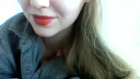 layannalea online show from December 3, 2024, 9:34 pm