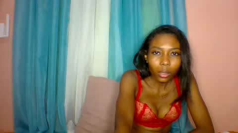Snapshot of layannek chatting on July 13, 2026, 6:33 pm layannek online show from July 13, 2026, 6:33 pm