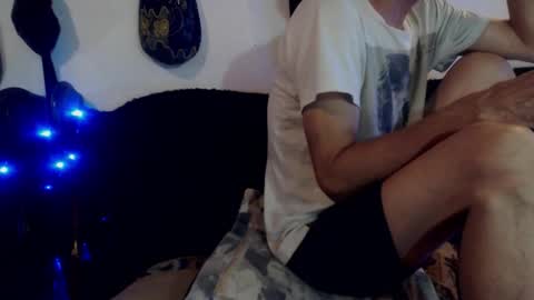 Laye19 online show from October 5, 2025, 3:16 am