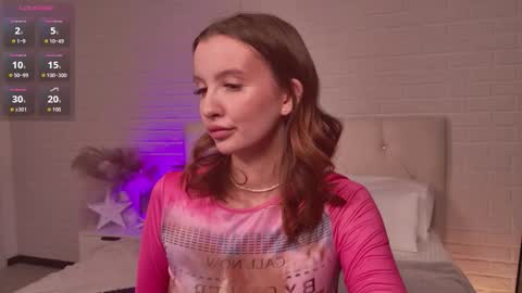 Snapshot of layla_bloom chatting on January 18, 2026, 5:39 pm Your sweet girl-next-door online show from January 18, 2026, 5:39 pm