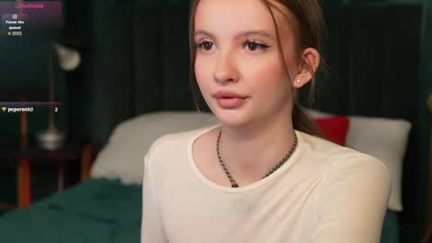 Snapshot of layla_bloom chatting on April 21, 2026, 5:50 pm Your sweet girl-next-door online show from April 21, 2026, 5:50 pm