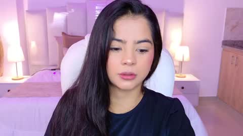 Layla Breezee online show from May 15, 2026, 9:38 am