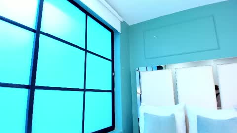 Snapshot of layla_kieni chatting on July 2, 2026, 11:05 am Layla online show from July 2, 2026, 11:05 am