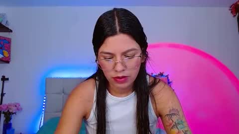 Lia and Rachel online show from April 17, 2026, 2:03 am