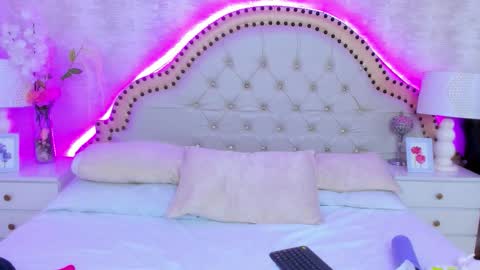 Lau online show from September 13, 2025, 6:51 pm