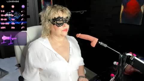 Snapshot of laylalaylamilf chatting on January 8, 2026, 3:53 am laylalaylamilf online show from January 8, 2026, 3:53 am