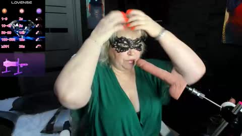 Snapshot of laylalaylamilf chatting on January 15, 2026, 7:24 am laylalaylamilf online show from January 15, 2026, 7:24 am