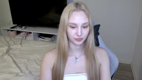 Snapshot of laylla001 chatting on March 12, 2026, 9:59 am Laylla001 online show from March 12, 2026, 9:59 am