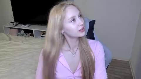 Snapshot of laylla001 chatting on March 31, 2026, 5:52 am Laylla001 online show from March 31, 2026, 5:52 am