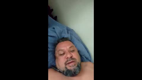 laytz247 online show from April 17, 2026, 8:23 pm