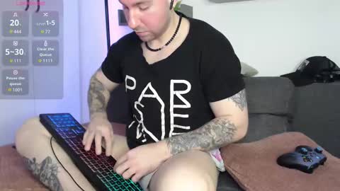 Laz online show from November 28, 2025, 2:47 am