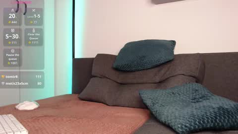 Snapshot of lazar_angels chatting on March 2, 2026, 7:15 am Laz online show from March 2, 2026, 7:15 am