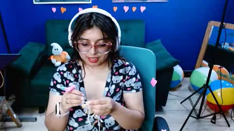 Snapshot of lcherryblossoml chatting on October 10, 2025, 2:32 am lcherryblossoml online show from October 10, 2025, 2:32 am