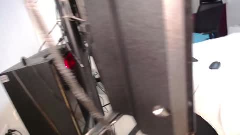 Snapshot of le_petit_princeb612 chatting on December 11, 2024, 12:12 pm andres online show from December 11, 2024, 12:12 pm